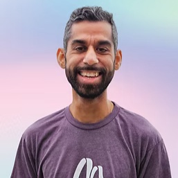 Portrait of Arun Nijhawan